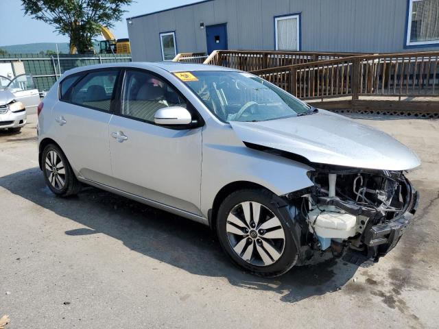 Photo 3 VIN: KNAFU5A28D5666993 - KIA FORTE EX 