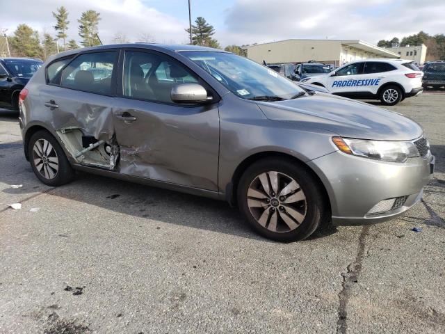 Photo 3 VIN: KNAFU5A28D5667125 - KIA FORTE 