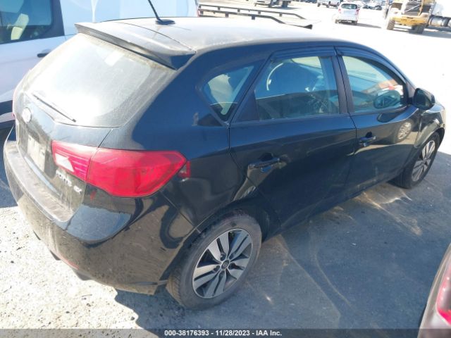 Photo 3 VIN: KNAFU5A28D5673121 - KIA FORTE 