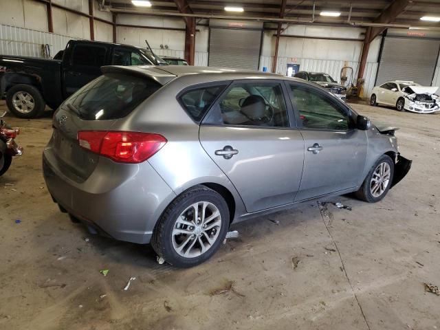 Photo 2 VIN: KNAFU5A29B5398811 - KIA FORTE EX 