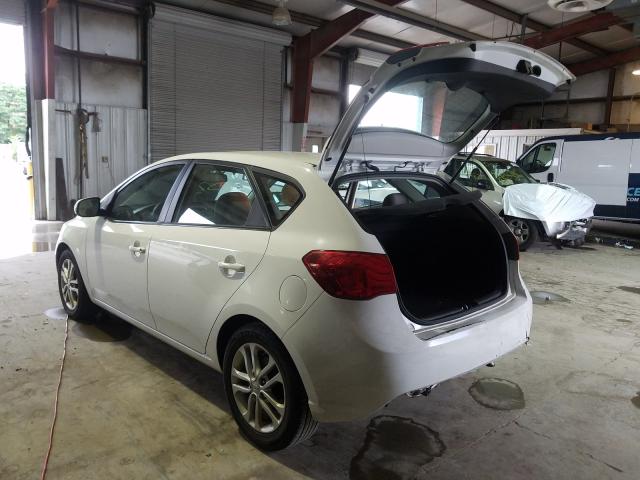 Photo 2 VIN: KNAFU5A29B5432682 - KIA FORTE EX 