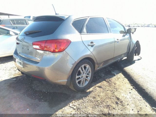 Photo 3 VIN: KNAFU5A29C5594071 - KIA FORTE 5-DOOR 