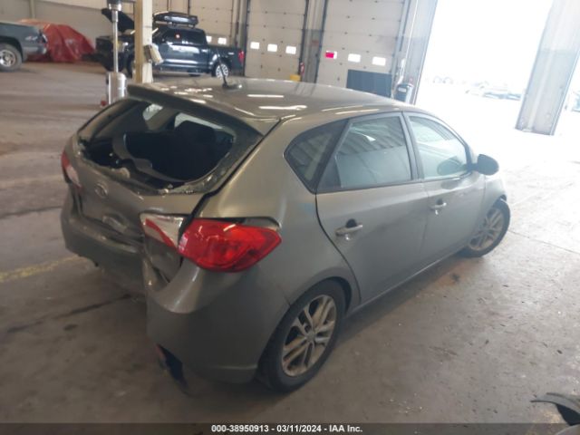 Photo 3 VIN: KNAFU5A29C5633757 - KIA FORTE 