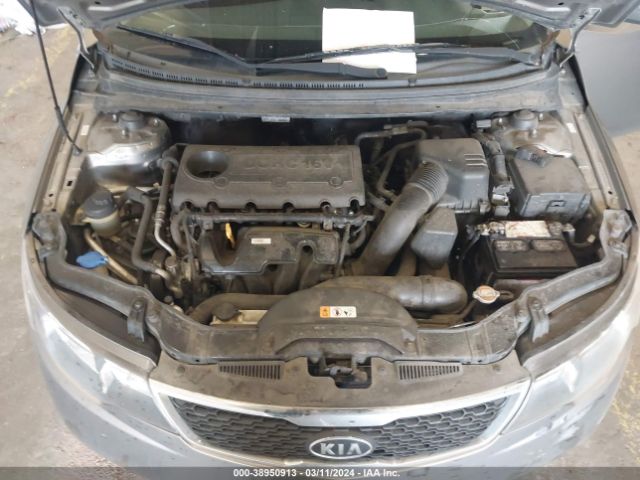 Photo 9 VIN: KNAFU5A29C5633757 - KIA FORTE 