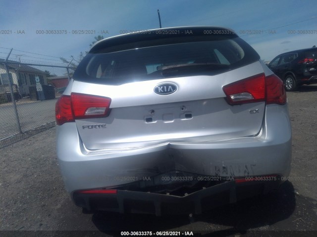 Photo 5 VIN: KNAFU5A2XB5337399 - KIA FORTE 5-DOOR 