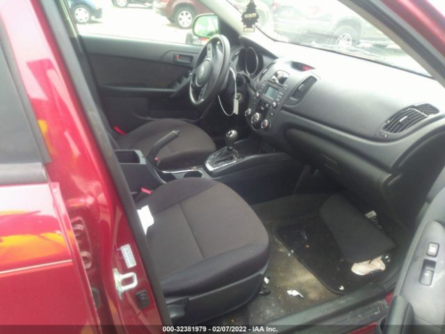 Photo 4 VIN: KNAFU5A2XC5515216 - KIA FORTE 5-DOOR 