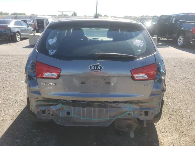 Photo 5 VIN: KNAFU5A2XC5569793 - KIA FORTE 