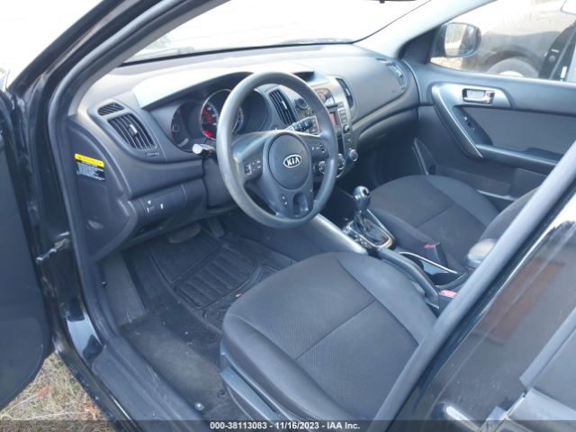 Photo 4 VIN: KNAFU5A2XD5658846 - KIA FORTE 