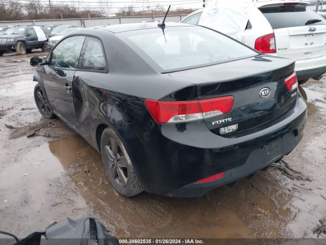 Photo 2 VIN: KNAFU6A21A5256425 - KIA FORTE KOUP 