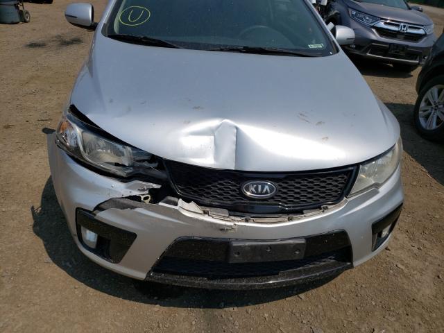 Photo 8 VIN: KNAFU6A21D5686413 - KIA FORTE EX 