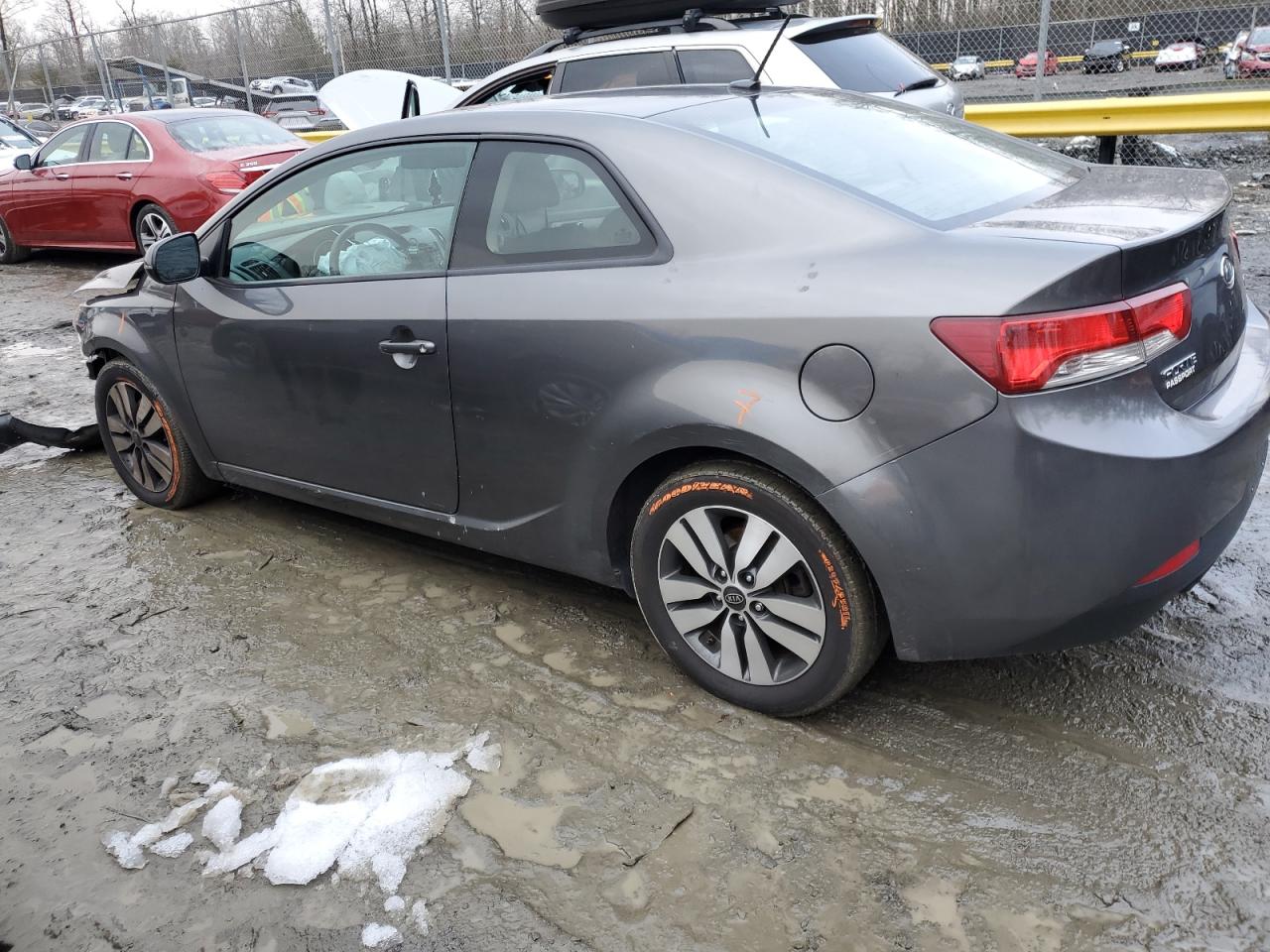 Photo 1 VIN: KNAFU6A21D5743273 - KIA FORTE 