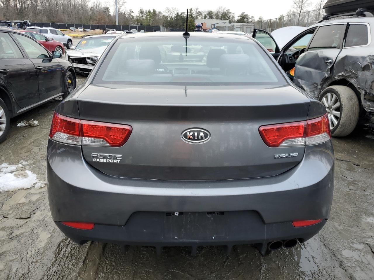 Photo 5 VIN: KNAFU6A21D5743273 - KIA FORTE 