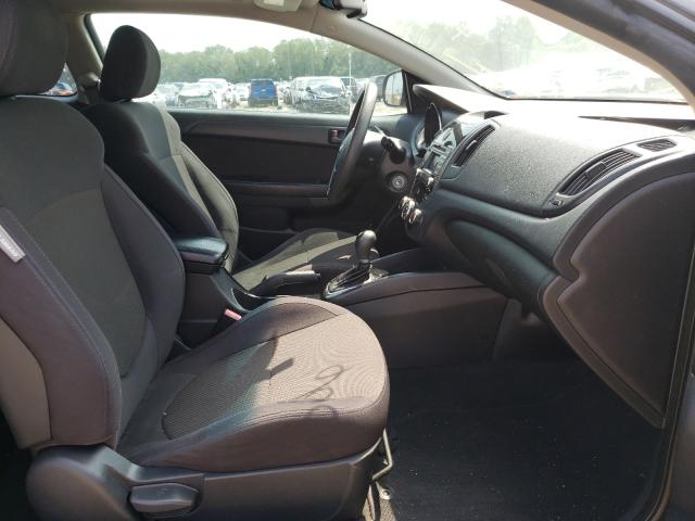 Photo 4 VIN: KNAFU6A22B5353666 - KIA FORTE EX 