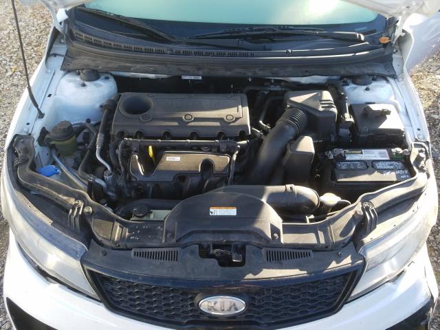 Photo 6 VIN: KNAFU6A22B5427927 - KIA FORTE EX 