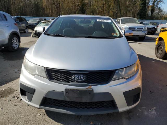 Photo 4 VIN: KNAFU6A22B5429984 - KIA FORTE 