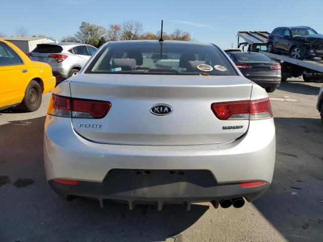 Photo 5 VIN: KNAFU6A22B5429984 - KIA FORTE 