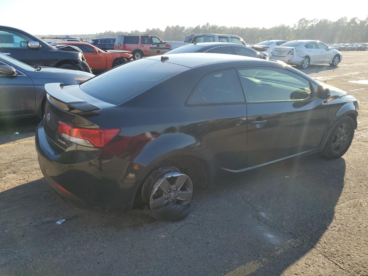 Photo 2 VIN: KNAFU6A22C5469032 - KIA FORTE 