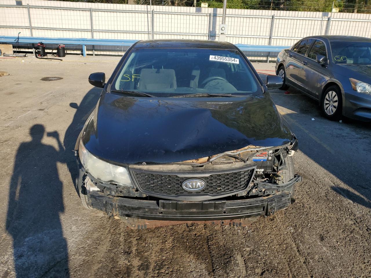 Photo 4 VIN: KNAFU6A22C5469032 - KIA FORTE 