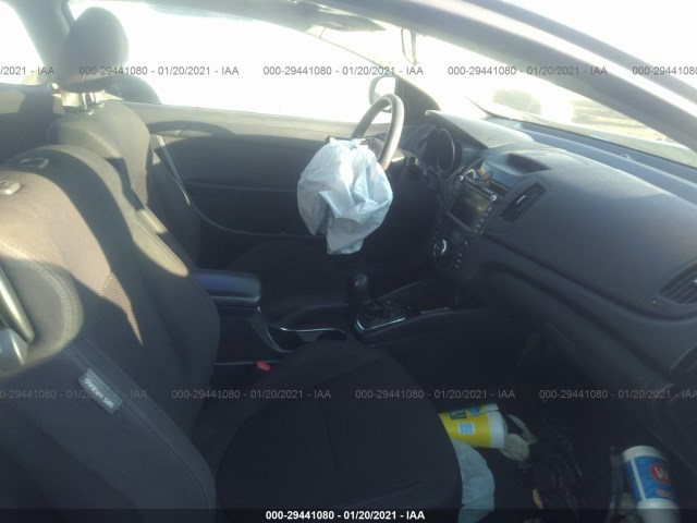 Photo 4 VIN: KNAFU6A23C5620427 - KIA FORTE KOUP 