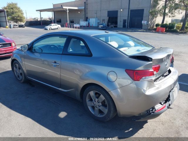 Photo 2 VIN: KNAFU6A25A5126499 - KIA FORTE KOUP 