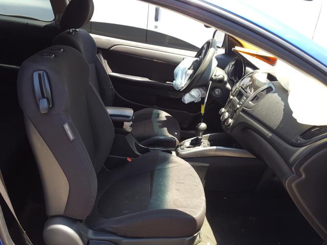 Photo 4 VIN: KNAFU6A25D5670375 - KIA FORTE EX 