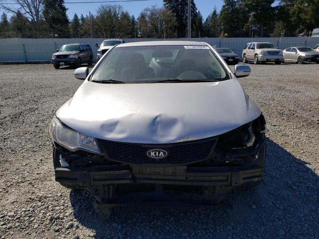 Photo 4 VIN: KNAFU6A25D5707246 - KIA FORTE 