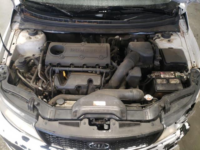 Photo 10 VIN: KNAFU6A25D5743129 - KIA FORTE 