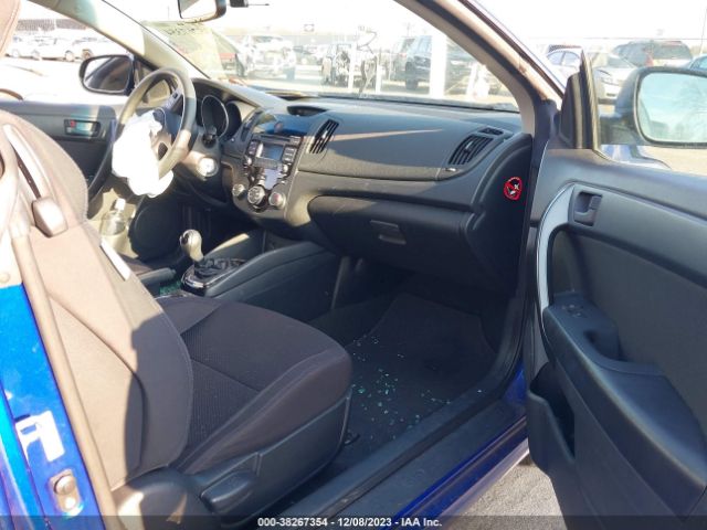 Photo 4 VIN: KNAFU6A26C5641322 - KIA FORTE 