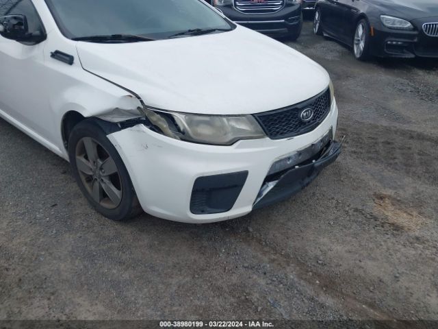 Photo 5 VIN: KNAFU6A27A5104407 - KIA FORTE KOUP 