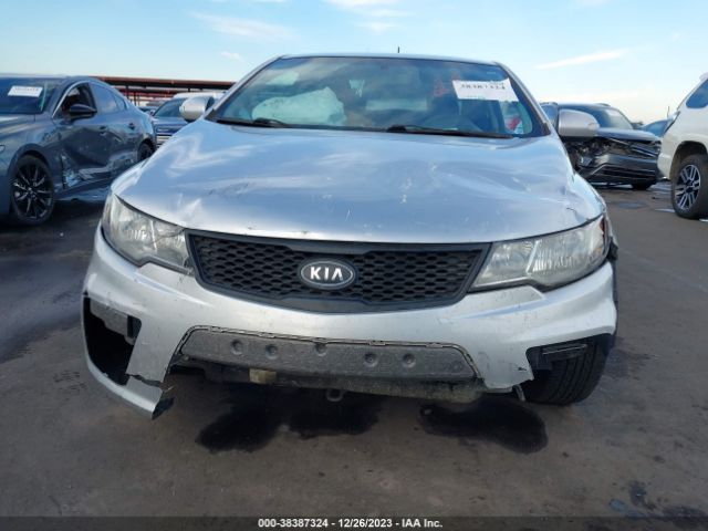 Photo 5 VIN: KNAFU6A27A5109669 - KIA FORTE KOUP 