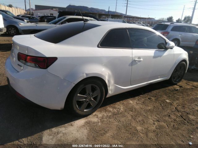 Photo 3 VIN: KNAFU6A27A5152330 - KIA FORTE KOUP 