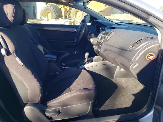 Photo 4 VIN: KNAFU6A27D5744749 - KIA FORTE EX 