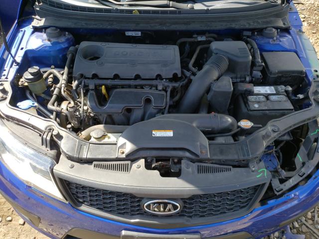 Photo 6 VIN: KNAFU6A28A5305619 - KIA FORTE EX 