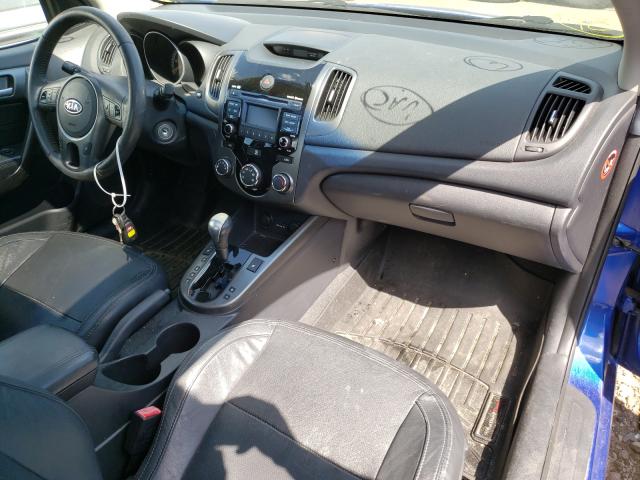 Photo 8 VIN: KNAFU6A28A5305619 - KIA FORTE EX 