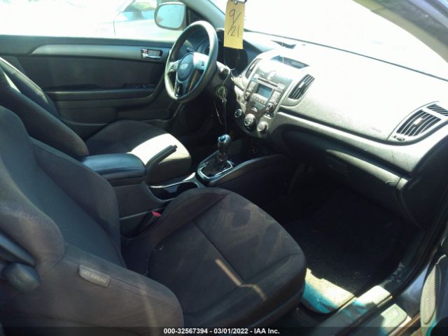 Photo 4 VIN: KNAFU6A29D5654048 - KIA FORTE KOUP 