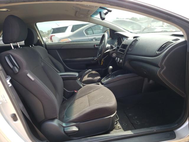 Photo 4 VIN: KNAFU6A2XB5424189 - KIA FORTE EX 