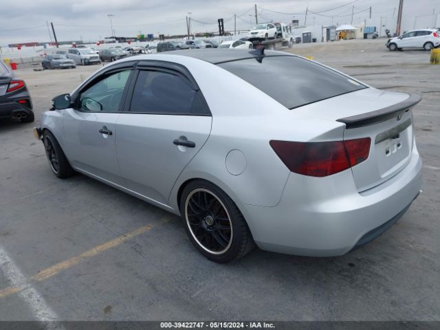 Photo 2 VIN: KNAFW4A30A5069636 - KIA FORTE 