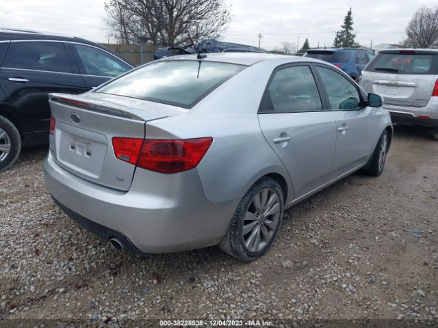 Photo 3 VIN: KNAFW4A30C5606363 - KIA FORTE 