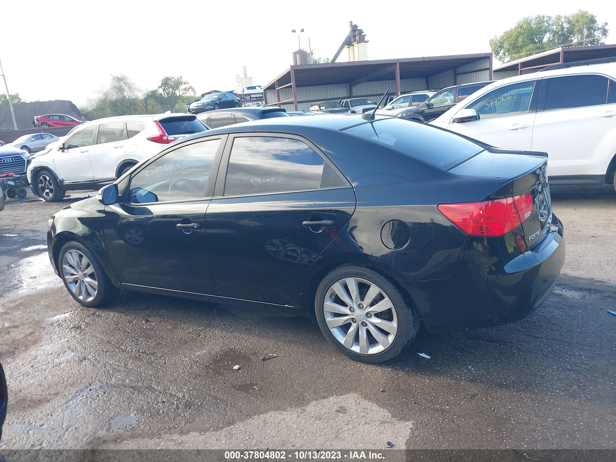 Photo 12 VIN: KNAFW4A31A5064784 - KIA FORTE 