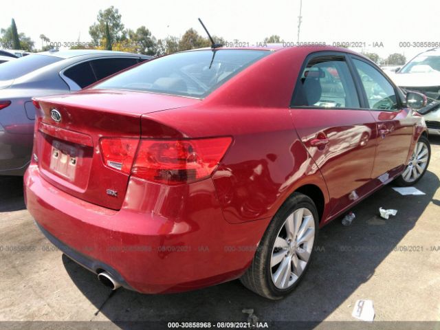 Photo 3 VIN: KNAFW4A31C5503663 - KIA FORTE 