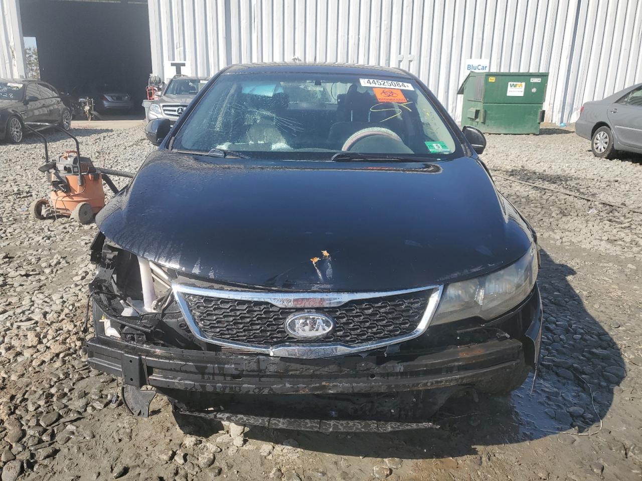 Photo 4 VIN: KNAFW4A31C5516896 - KIA FORTE 