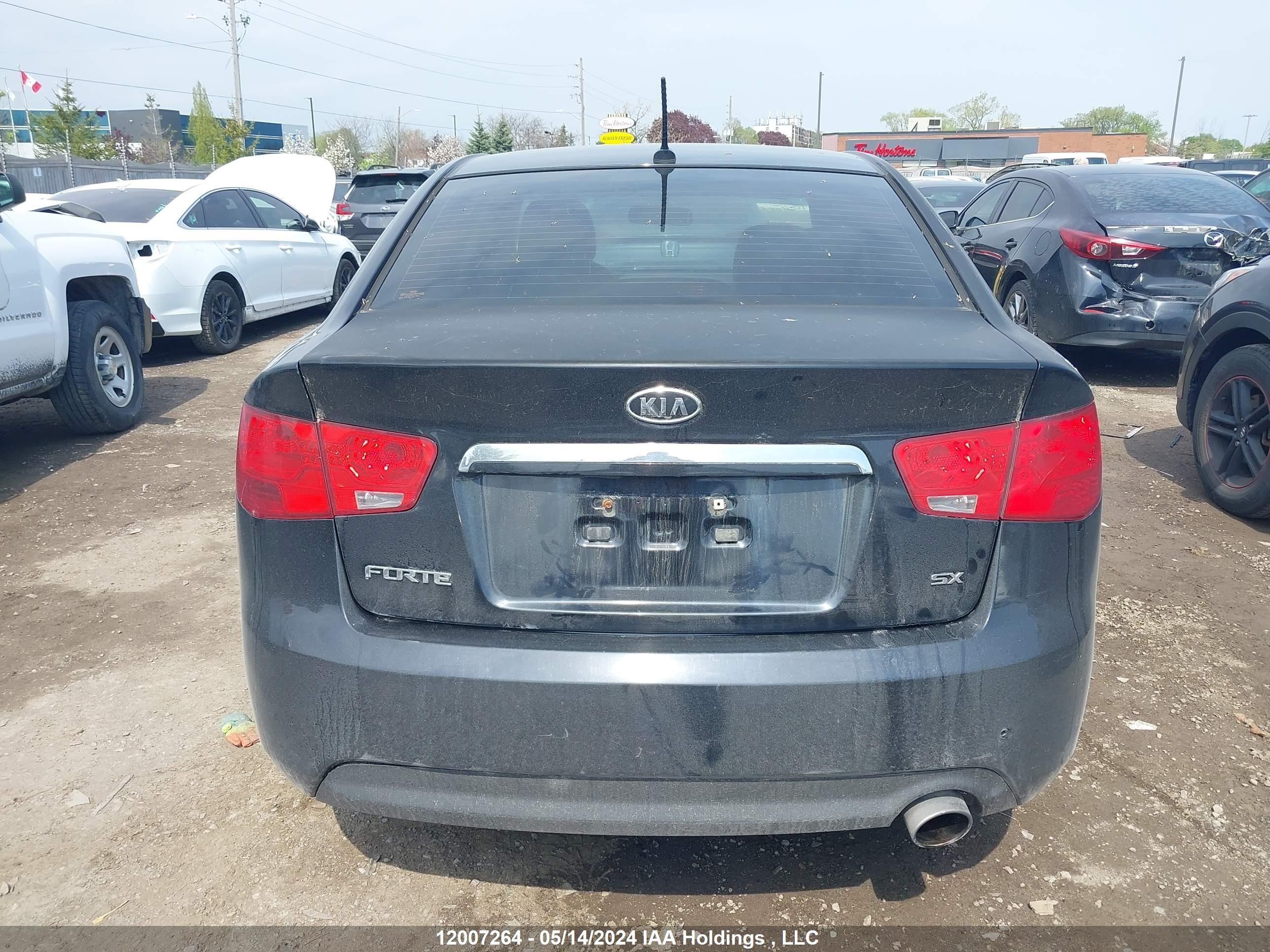 Photo 15 VIN: KNAFW4A32A5213638 - KIA FORTE 