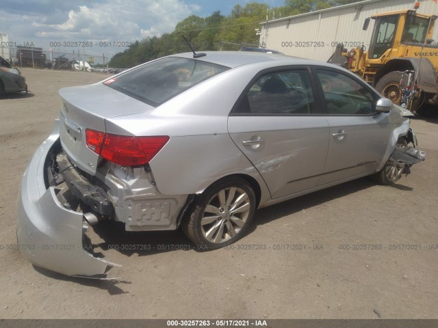 Photo 3 VIN: KNAFW4A32D5720835 - KIA FORTE 