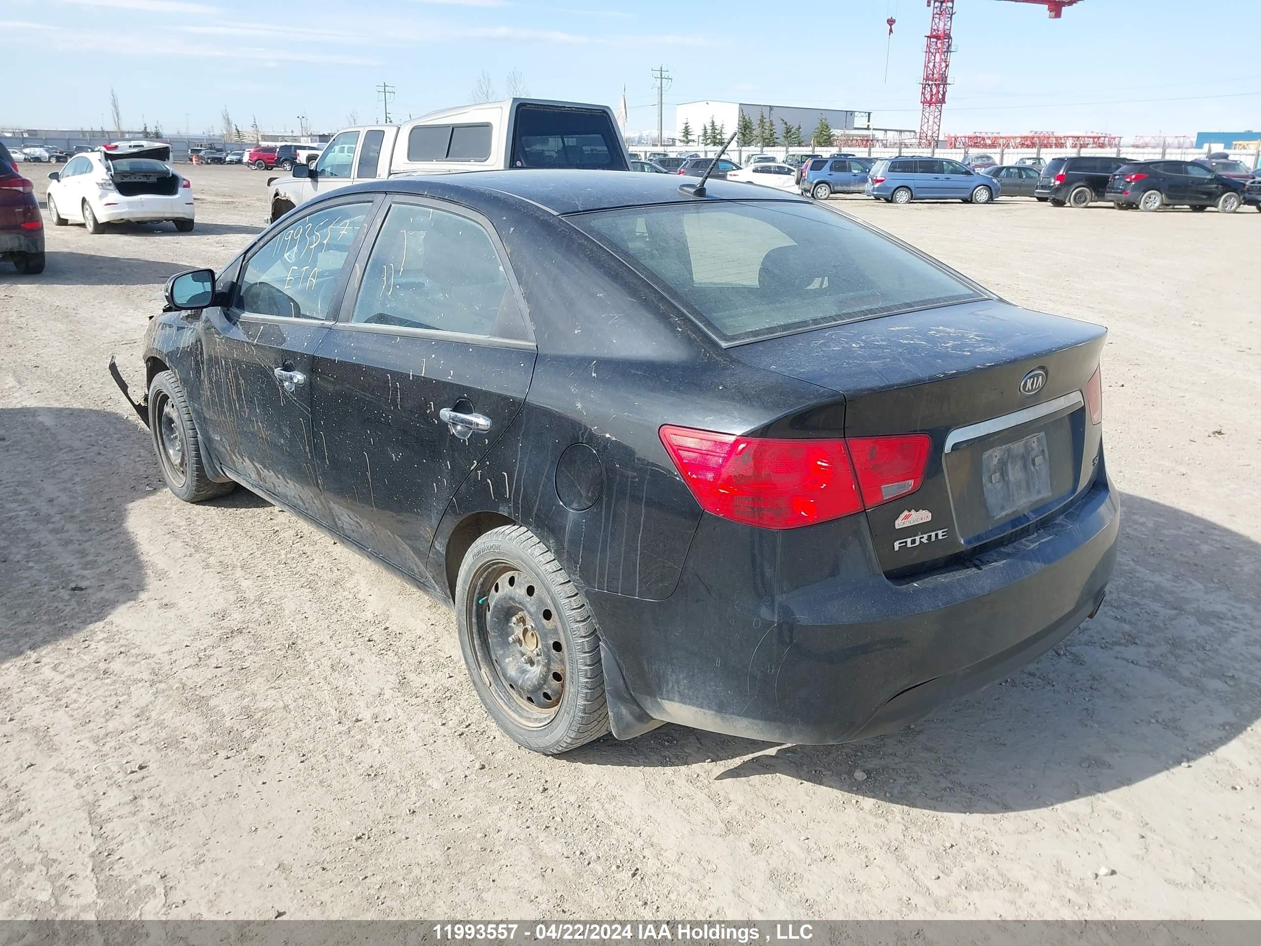 Photo 2 VIN: KNAFW4A35C5504122 - KIA FORTE 