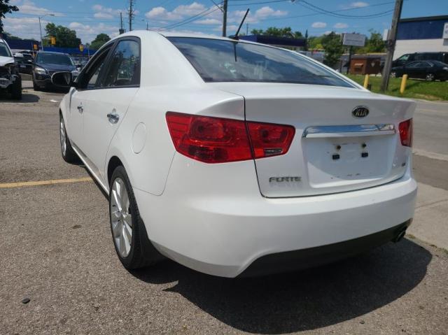 Photo 2 VIN: KNAFW4A35D5678824 - KIA FORTE SX 