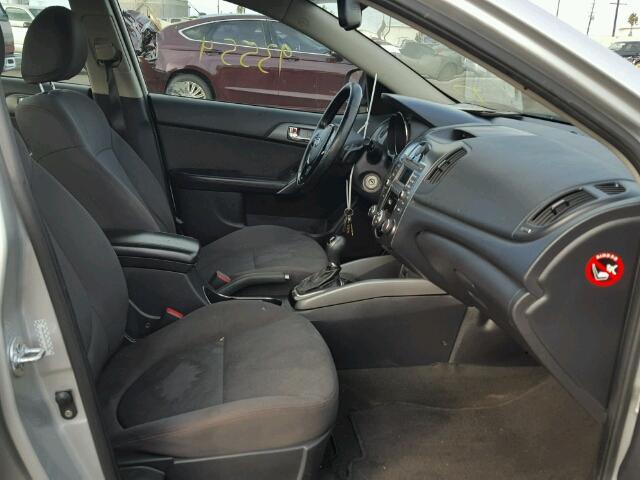 Photo 4 VIN: KNAFW4A35D5722790 - KIA FORTE 