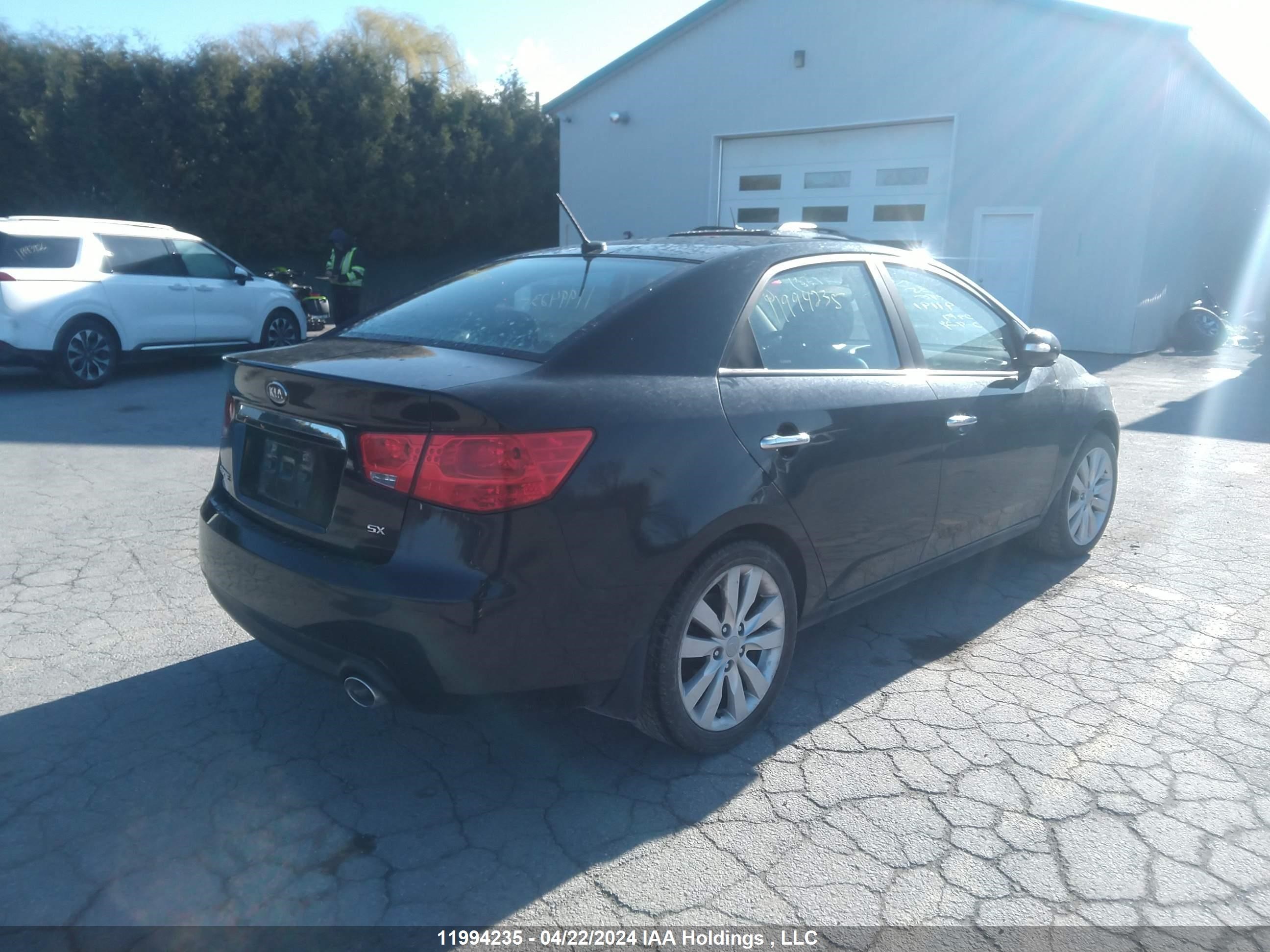 Photo 3 VIN: KNAFW4A36A5191191 - KIA FORTE 