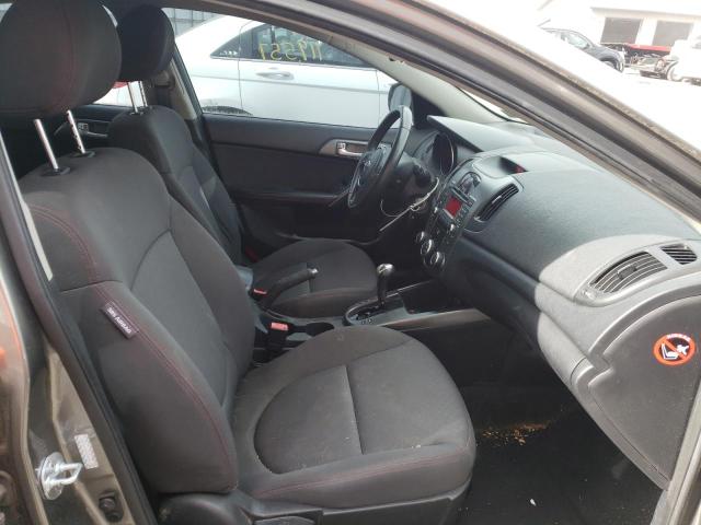 Photo 4 VIN: KNAFW4A36A5298466 - KIA FORTE SX 