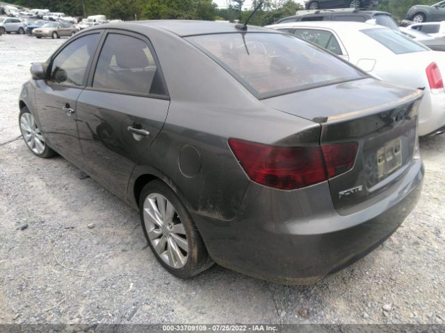 Photo 2 VIN: KNAFW4A37D5700628 - KIA FORTE 