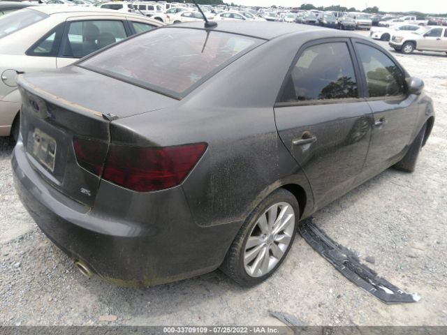 Photo 3 VIN: KNAFW4A37D5700628 - KIA FORTE 